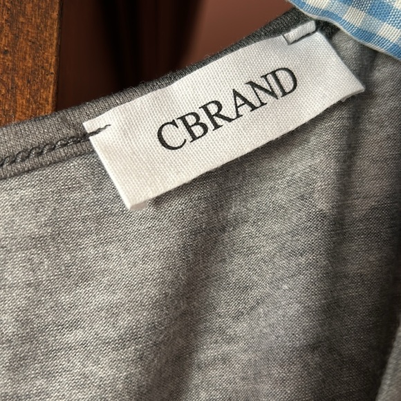 Camo jumper with 2 side pockets, key hole on back, rolled sleeves. NWOT. SS - Picture 8 of 8